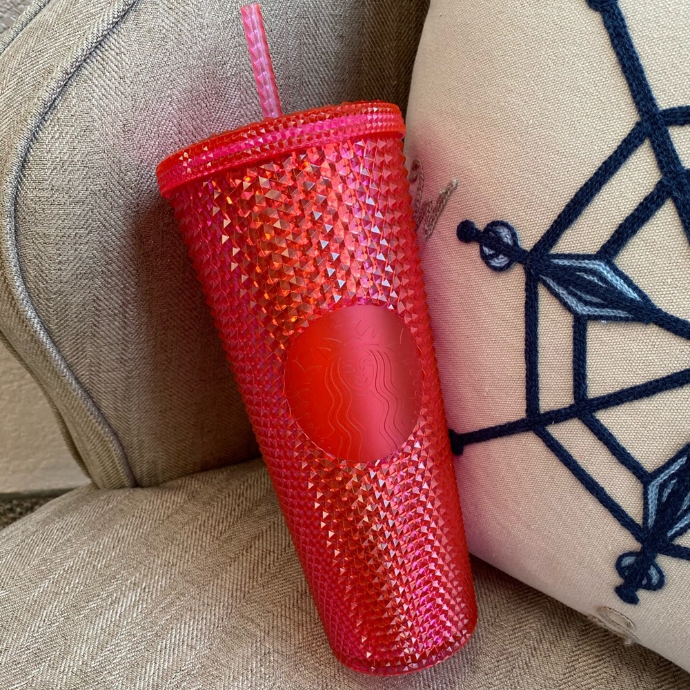 Starbucks Holiday 2019 Studded Hot Pink Tumbler 💕 - Picture 2 of 5